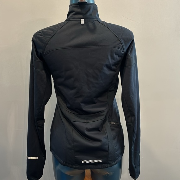 Nike DRI-FIT running jacket - Picture 5 of 7